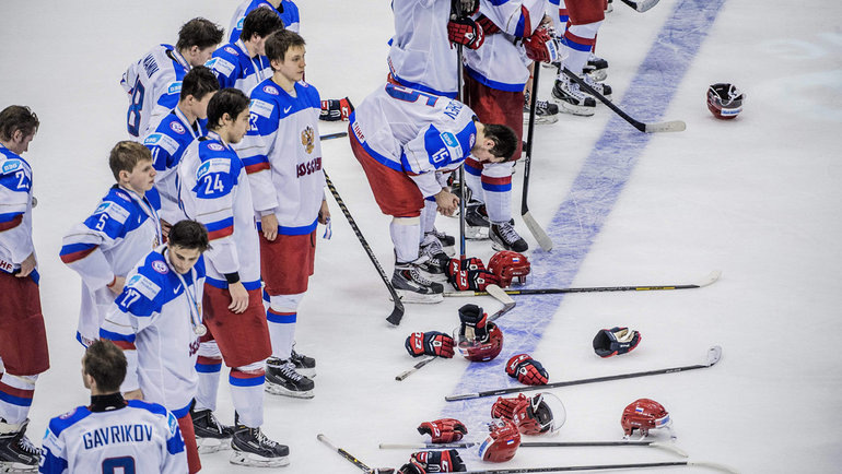    Хоккеисты сборной России после поражения в матче Канада — Россия (5:4). 5 января 2015 года. Global Look Press