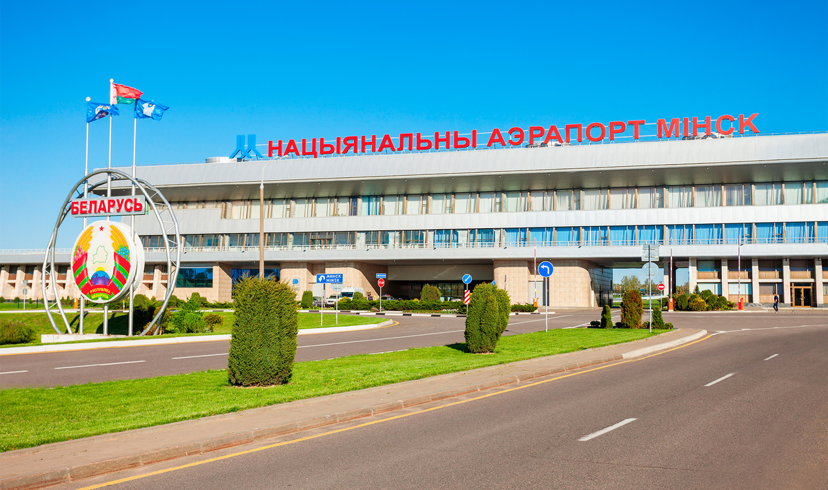 Если ты живешь далеко от белорусско-российской границы, быстрее всего добраться в Минск получится на самолёте.Фото: saiko3p / Shutterstock.com
