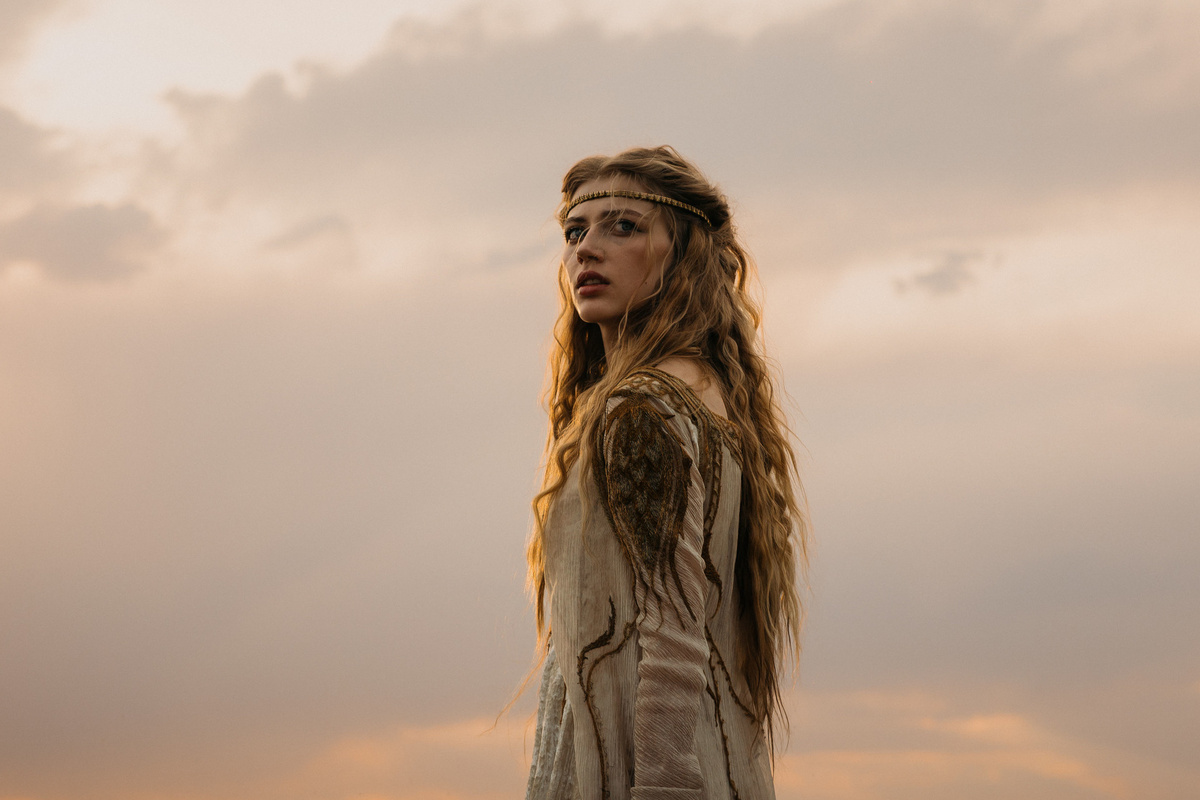 Кристина Строителева в роли Златы - принцессы-оборотня. Источник russian.rt.com