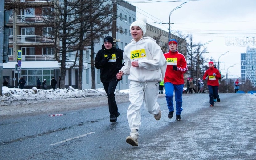   Рецепт пельняней от «Бурановских бабушек», забег с Главой Удмуртии и тазик хлебных ушек в качестве приза: как прошло закрытие XI Всемирного дня пельменя в Ижевске