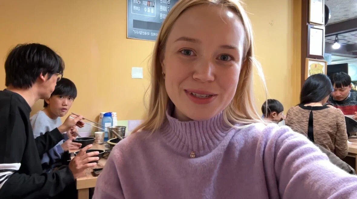 Первое время «звуки поедания» очень удивляли 😁