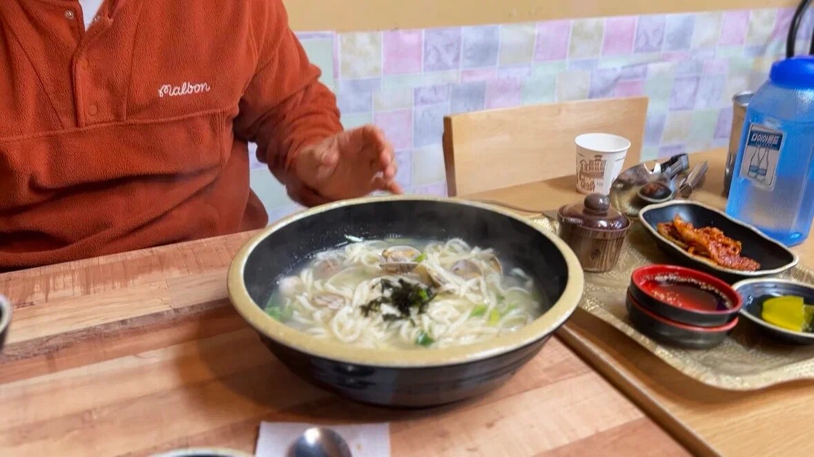 корейцы любят подавать блюда еще «кипящими»