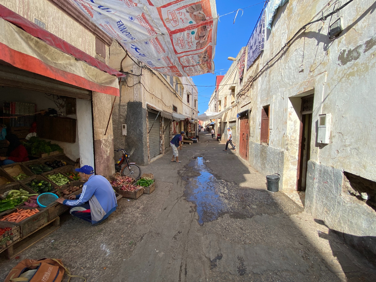 Старый район города Аль-Джалиля. Фото автора 