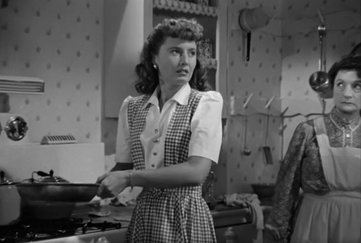 В фильме "Рождество в Коннектикуте" Барабара Стэнвик сыграла журналистку, которая знакомит читателей с изысканными рецептами и при этом совершенно не умеет готовить