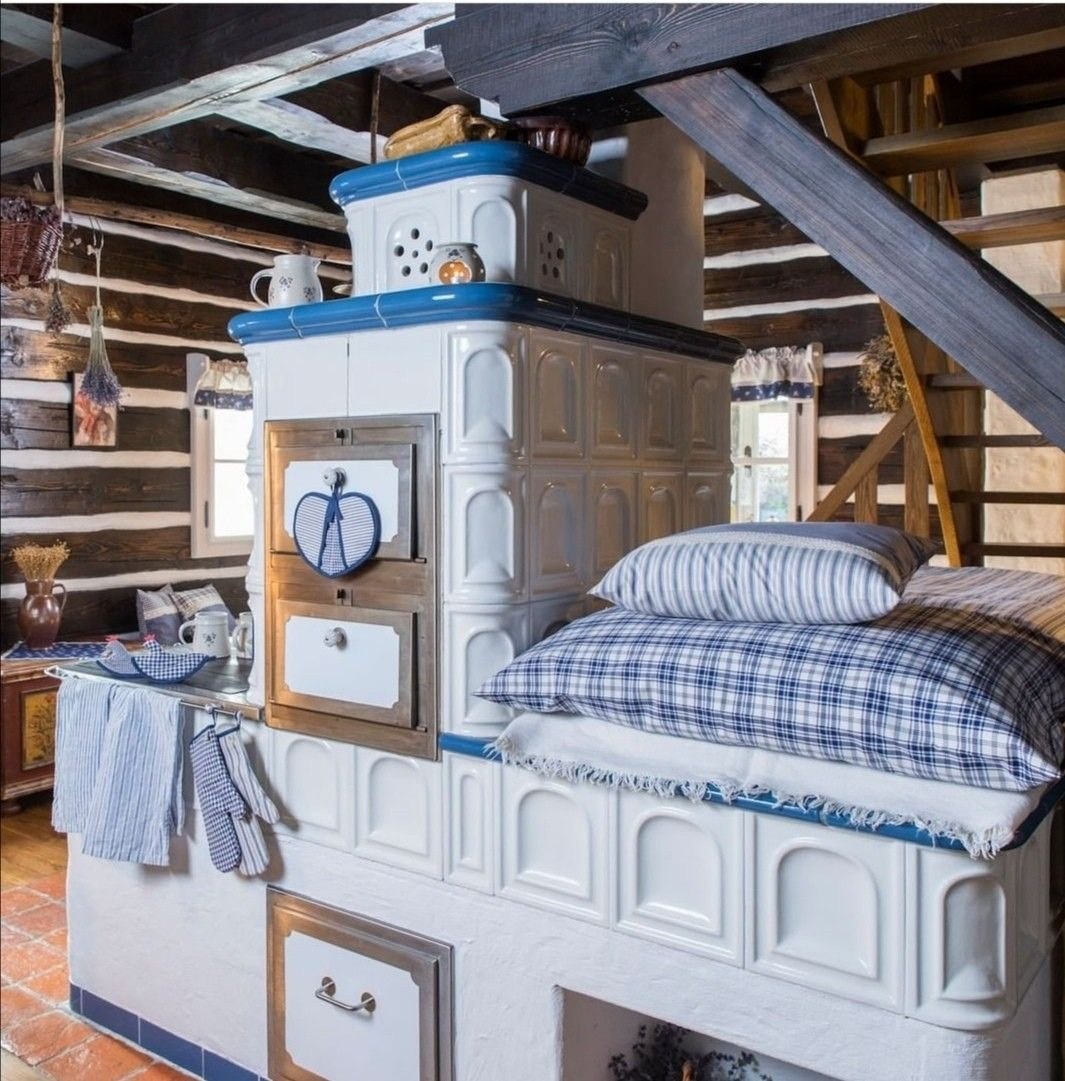 Современная изразцовая русская печь