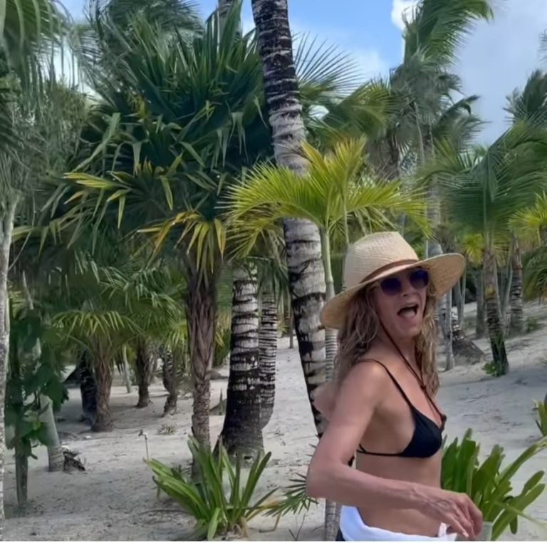    Фото: @jenniferaniston Маргарита Салахова