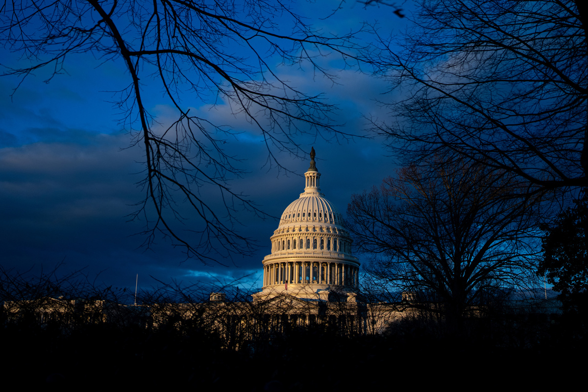     Капитолий / Gettyimages.ru / Bill Clark/CQ-Roll Call, Inc