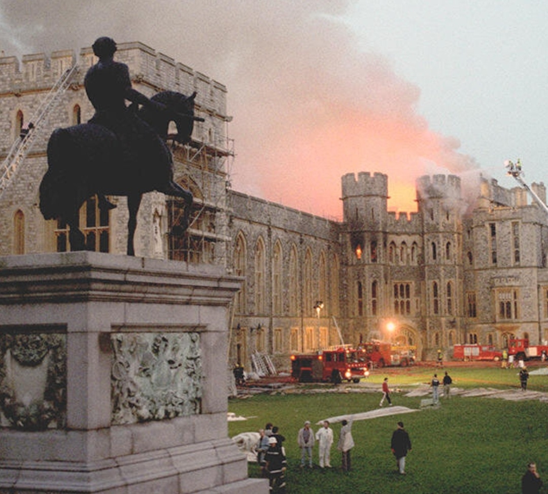Пожар 1992 года. Виндзорский замок.