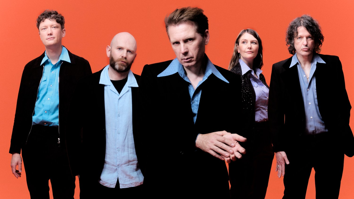 Franz Ferdinand: Джулиан Корри, Боб Харди, Алекс Капранос, Одри Тейт и Дино Бардо. Фото: Фиона Торре