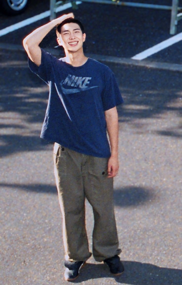 Такой счастливый тут Наму💘