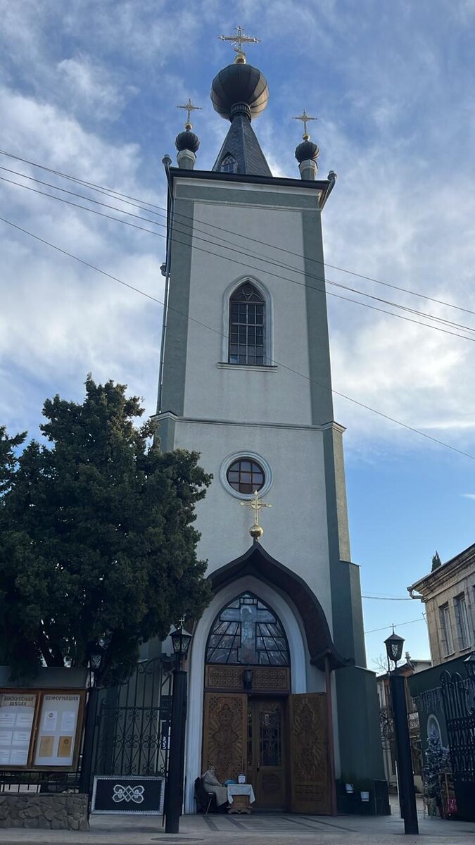 Храм во имя Всех Крымских Святых и Феодора Стратилата 