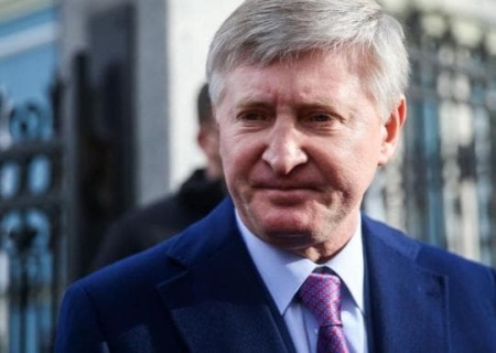    Вовремя продать — это предвидеть. Ахметов активизируется на Западной Украине и переводит активы в Европу