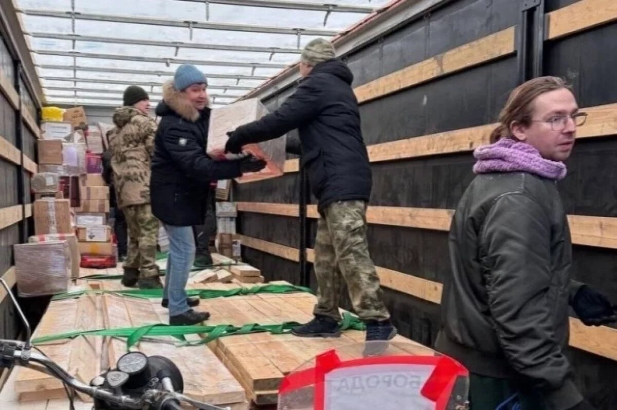    Четыре фуры с гуманитарной помощью отправились из Томска на передовую