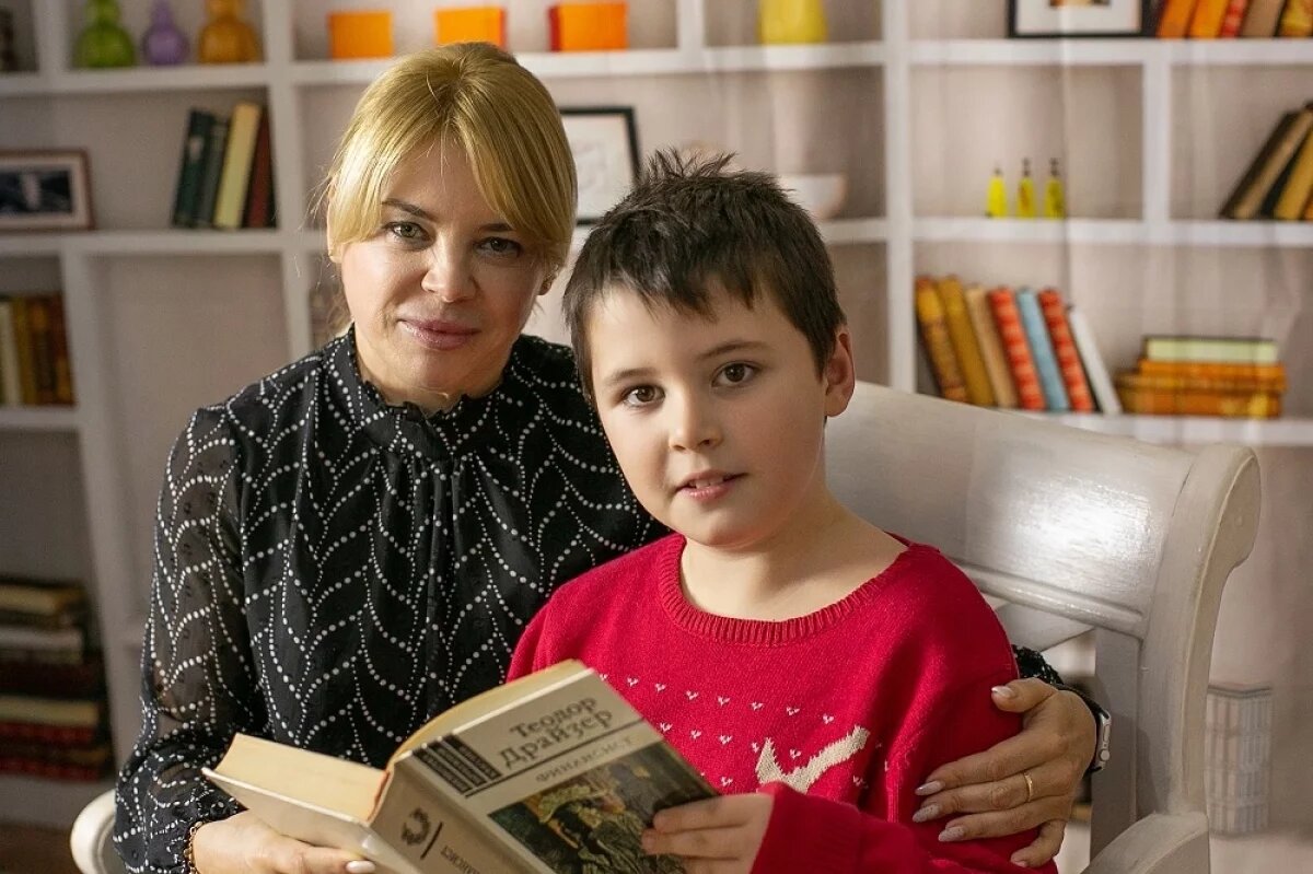    Ольга Александровна учит детей всё делать с душой.