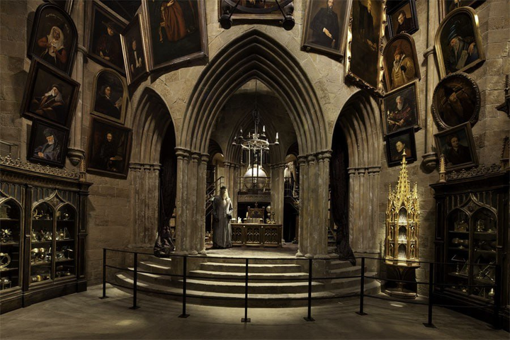 Экспозиция музея кабинета Дамблдора