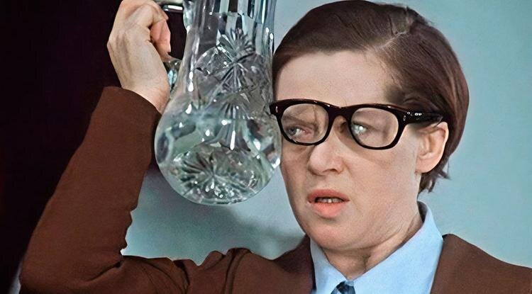 Фото: кадр из кинофильма «Служебный роман»