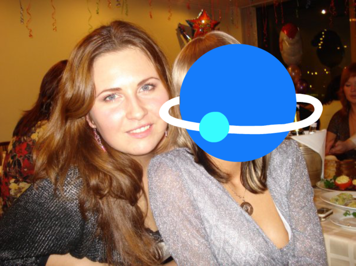 Как раз мы с Леной на корпоративе в тех годах