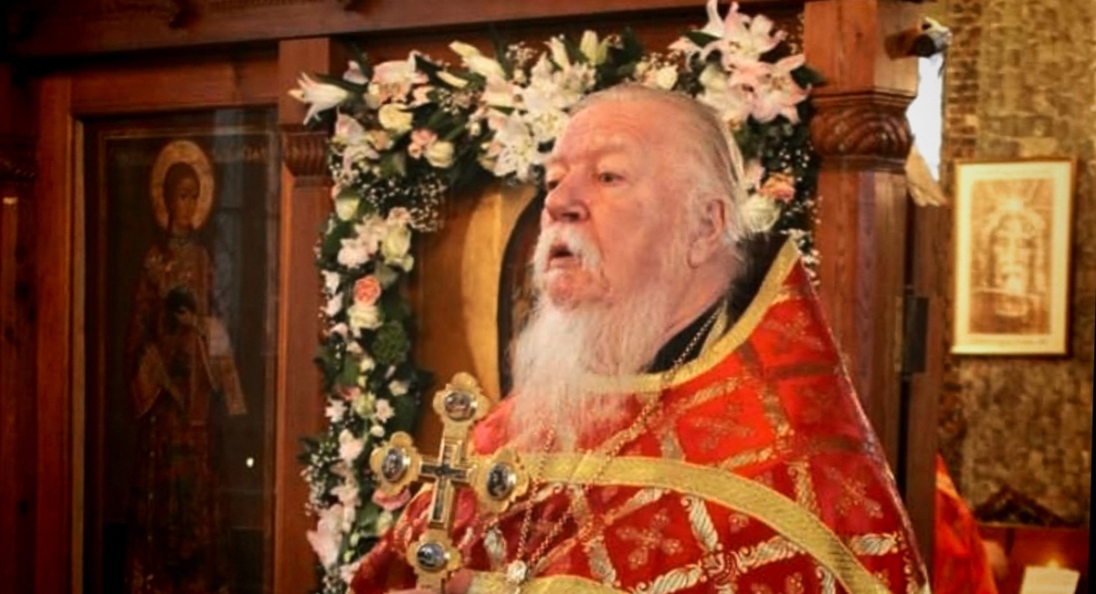 Димитрий Смирнов (07.03.1951 — 21.10.2020 гг.) — протоиерей, церковный и общественный деятель.