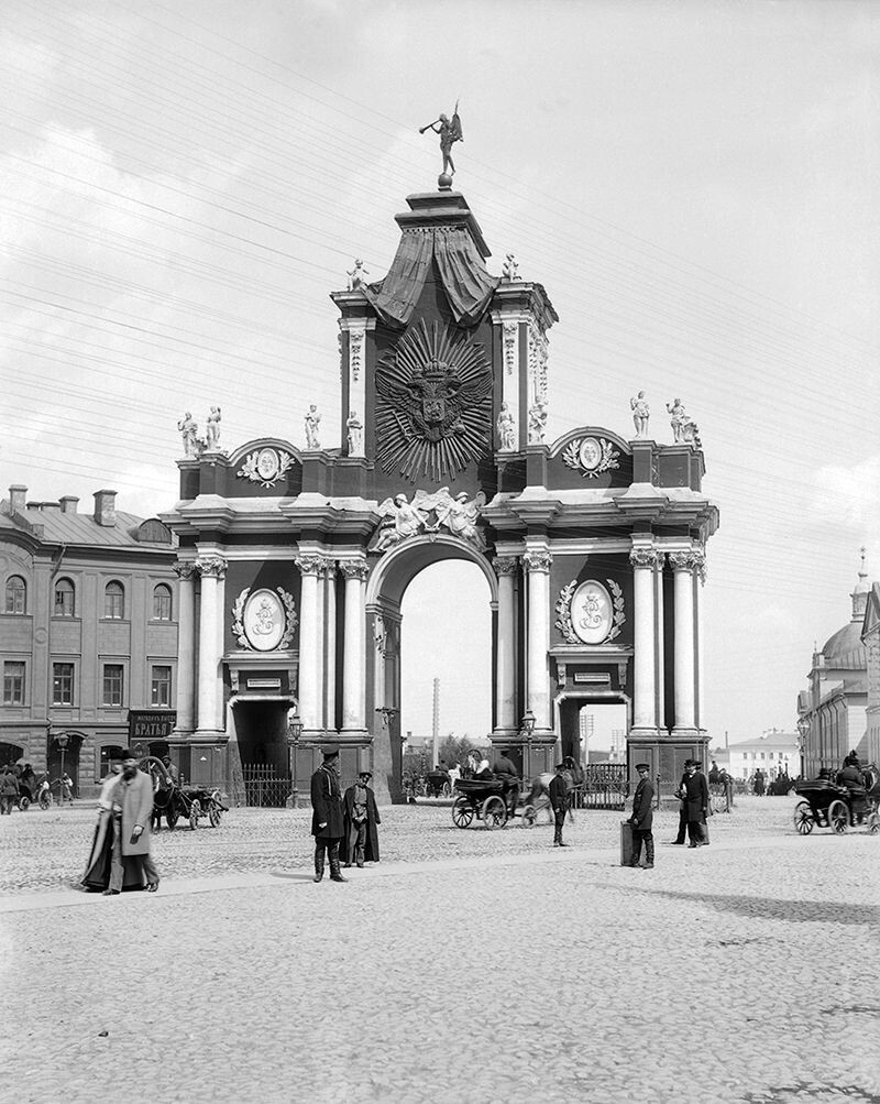 Листайте галерею