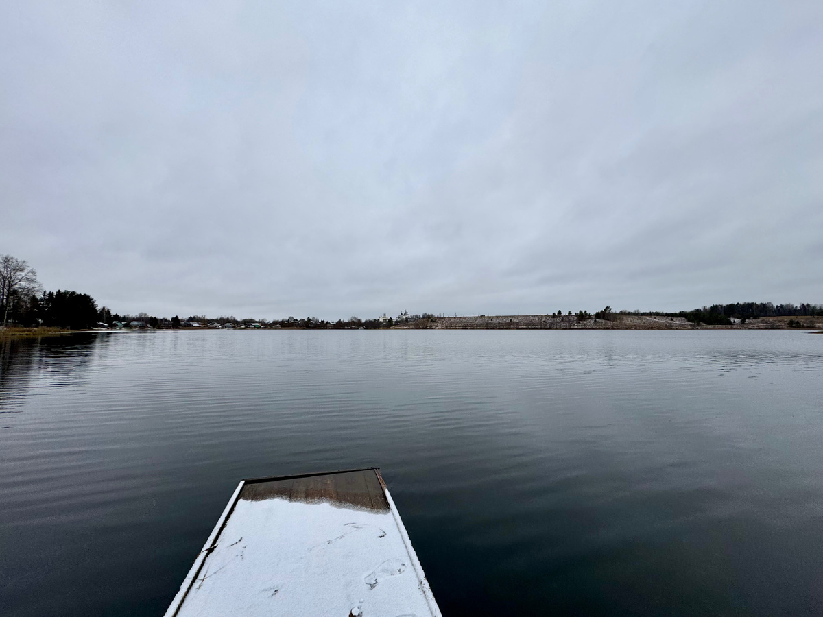 Спасское озеро. Вид на Ферапонтов монастырь 