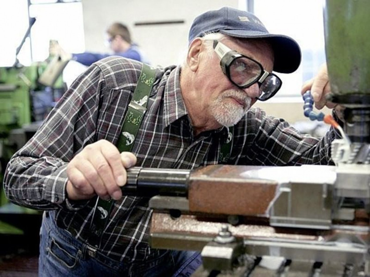 Пенсионер фото Яндекс