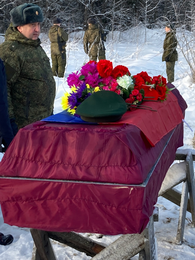    Суоярви простился с земляком, погибшим на СВО перед Новым годомсо страницы Татьяны Тишковой, депутата ЗС