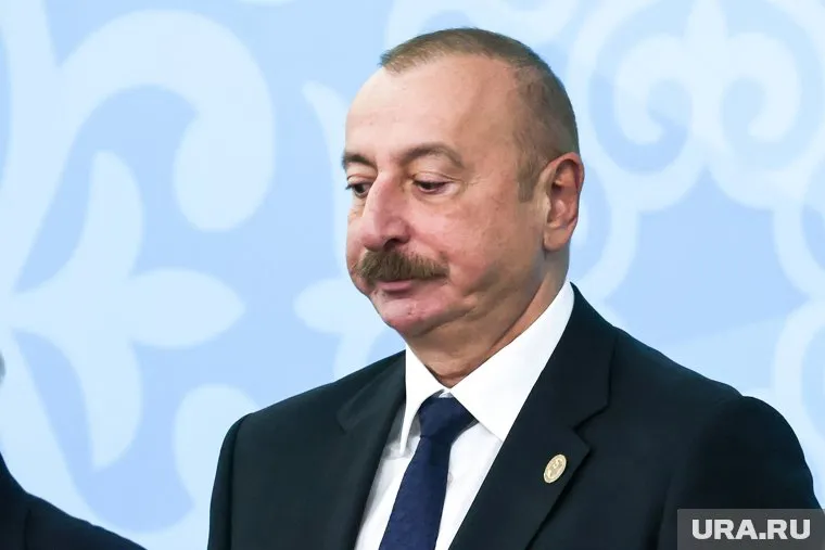 Алиев возложил вину за крушение самолета в Актау на Россию
Фото: Владимир Андреев © URA.RU