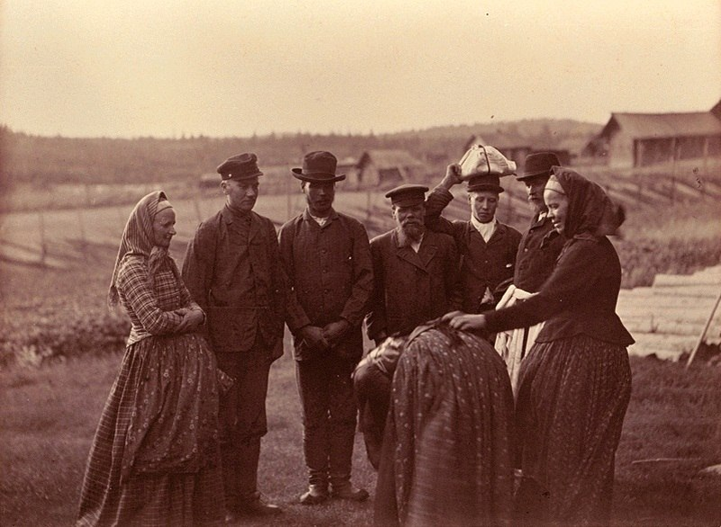 Невеста кланяется жениху. 1896 год. Автор Инто Инха Конрад