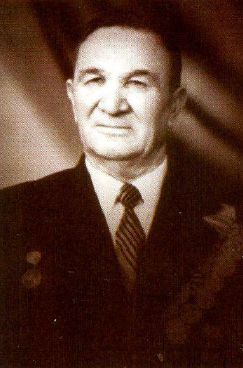 Владимир Евсеевич Сорокин (2 августа 1901, Подъячевка, Симбирская губерния — 20 декабря 1985) — советский военачальник, полковник, командир 126-й стрелковой дивизии (01.09.1941 — 29.08.1942)
