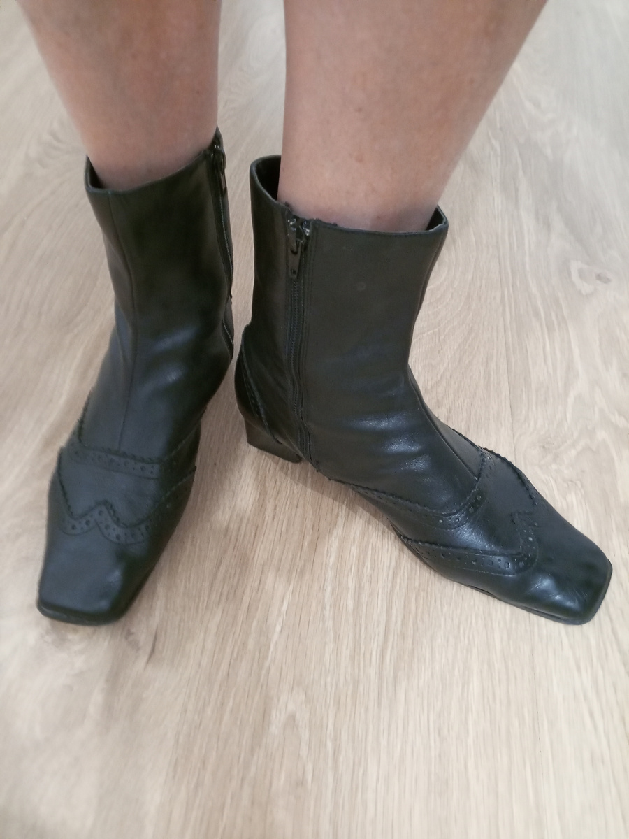 Каблук -не актуальный! Но я планирую их носить с брюками в пол на работе в качестве второй обуви.