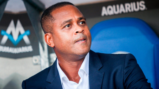    Легенда "Аякса" и экс-форвард "Барселоны" возглавит сборную Индонезии Андрей Бурков