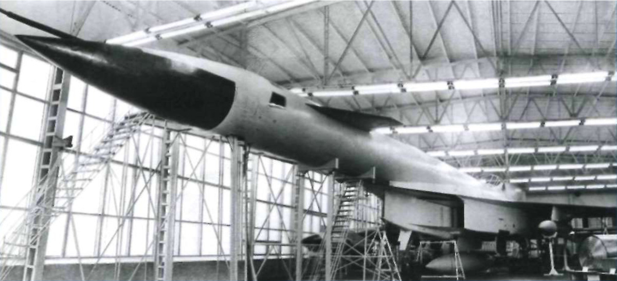 Макет Т-4 в цехе завода «Кулон» в Москве в 1967 году