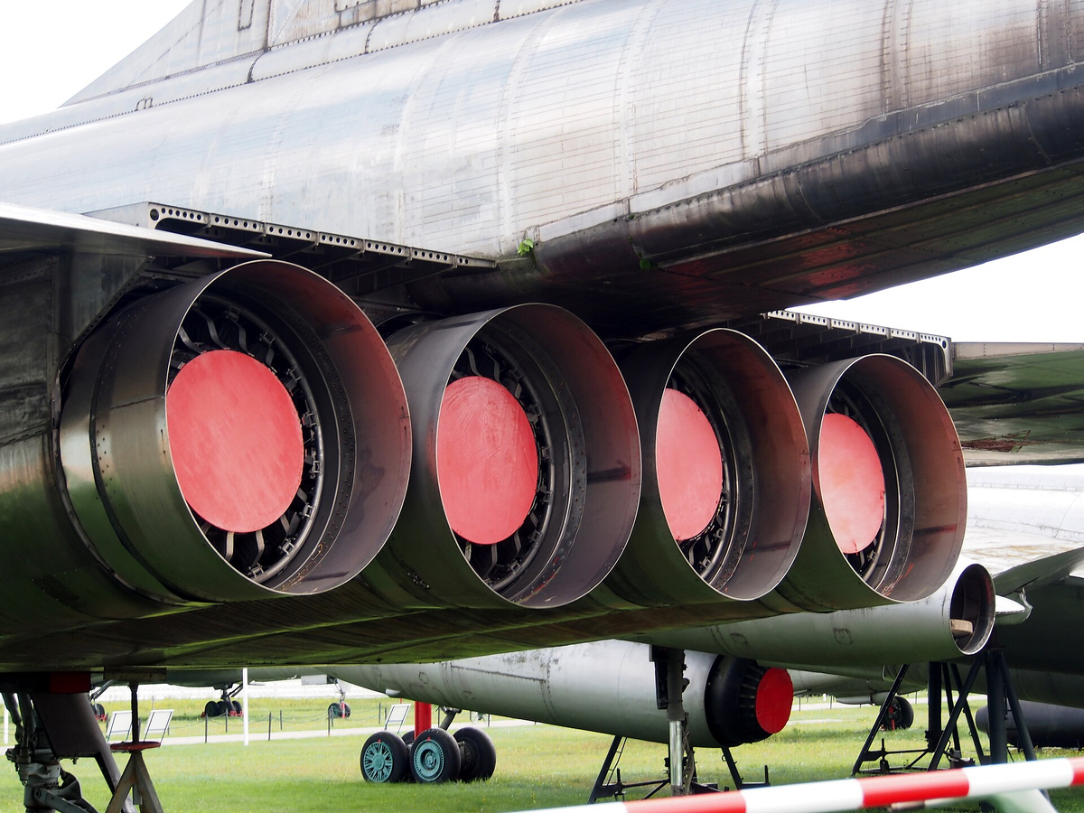 Силовая установка Т-4, состоявшая из четырех двигателей РД-36-41