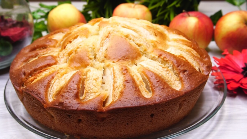 Сочный Пирог на кефире за 9 минут + время на выпечку. Рецепт на заметку 📌