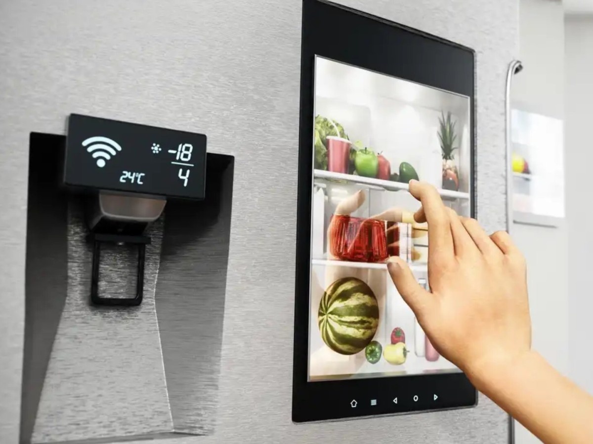    Samsung научит холодильники проверять свежесть продуктов и составлять список покупок