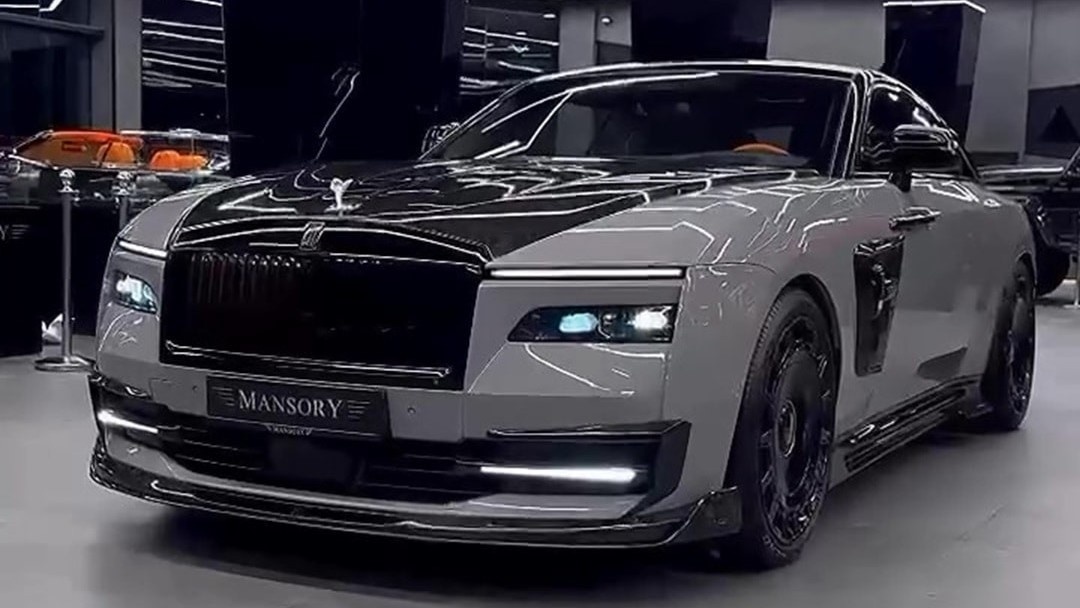 Rolls-Royce Spectre в исполнении Mansory