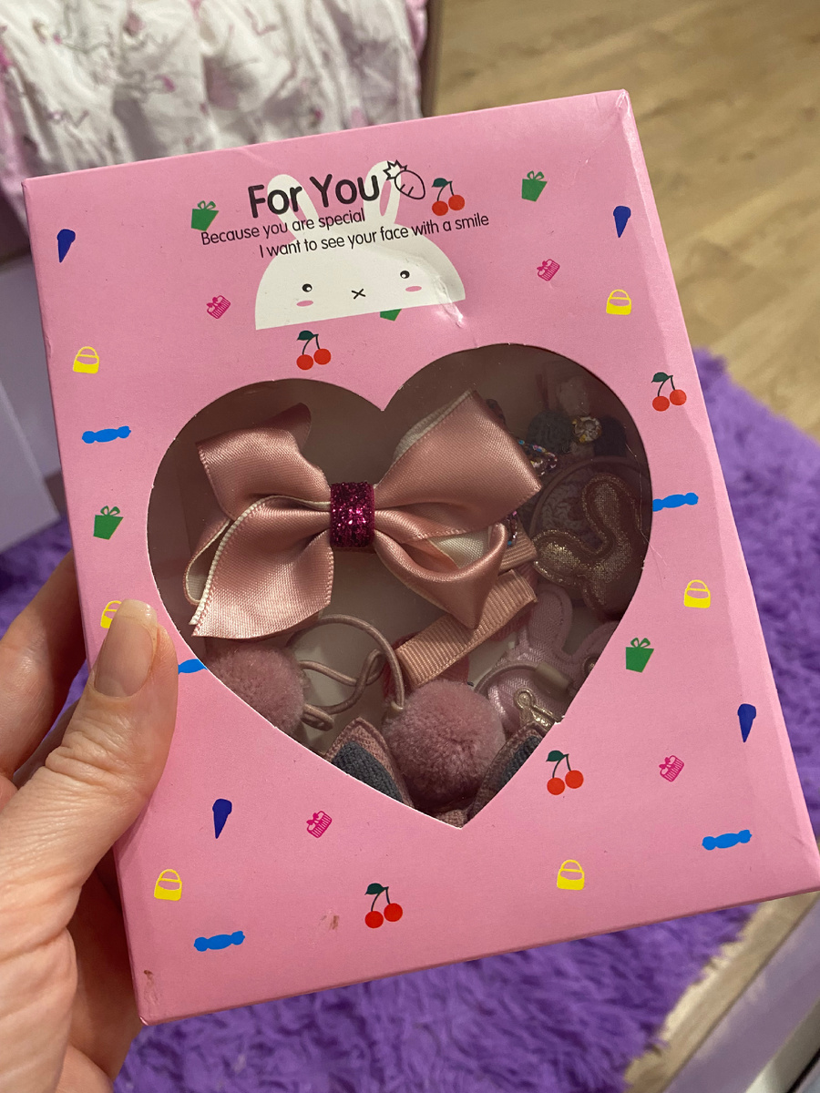 Мирославе! Набор резинок, заколок в оттенках розового золота. Теперь в садике будет модная))