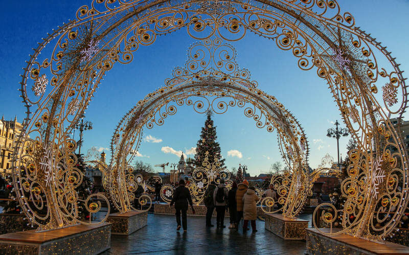    Казалось бы, Новый год сам по себе замечательный праздник. Но кое-кому этого мало - нужно цифры по-особому посчитать, умножить... ФОТО: Roman Denisov/ Global Look Press