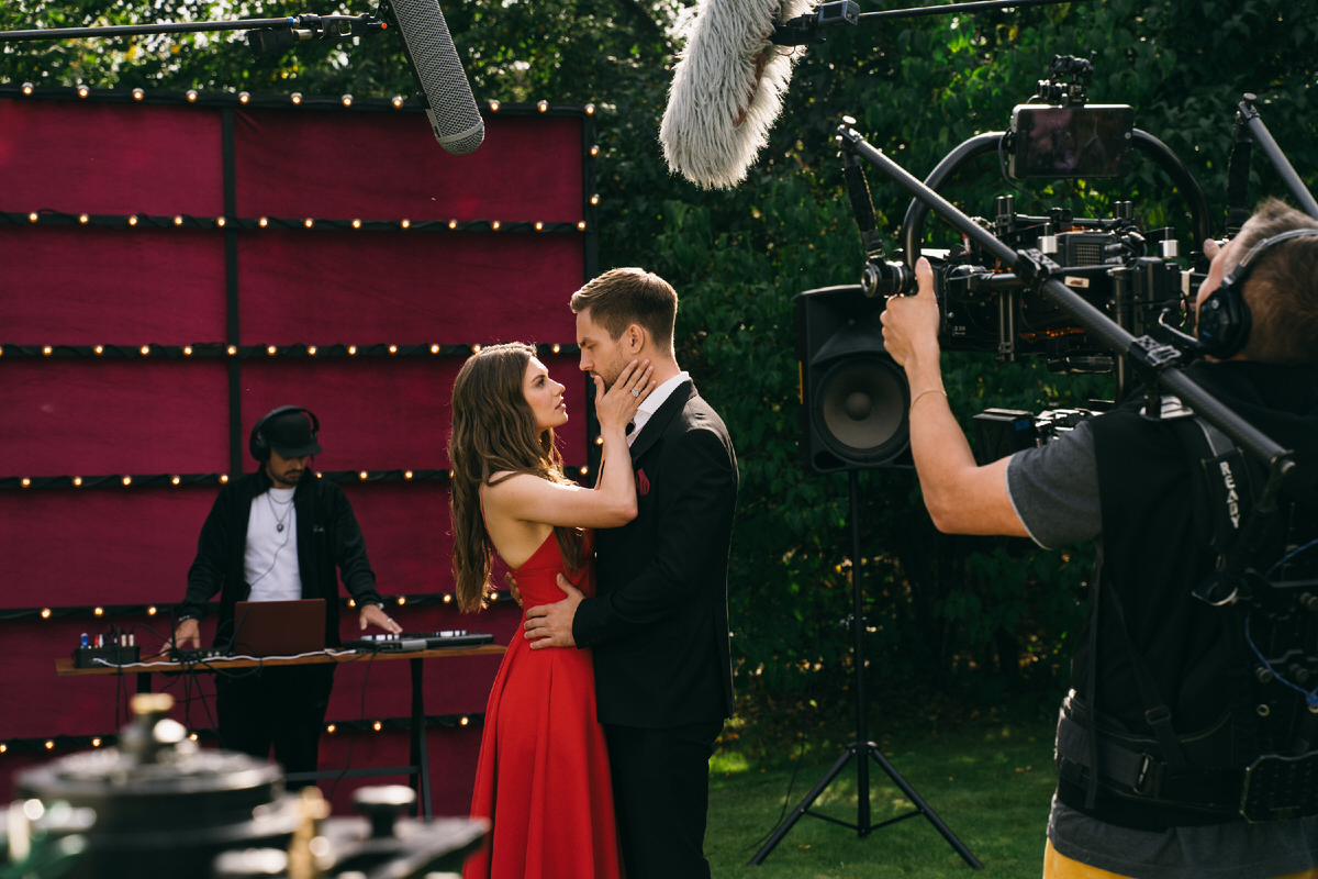 Фото со съёмки сериала "Постучись в мою дверь в Москве"