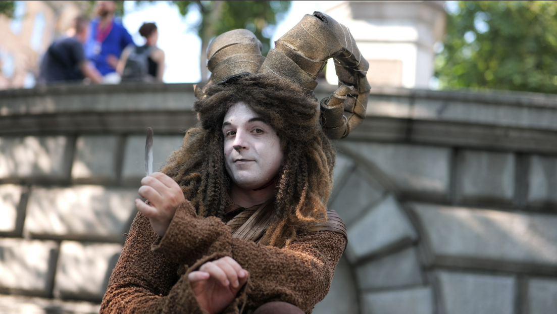 Даниил Ларионов: артист, который оживляет эмоции, делая их яркими