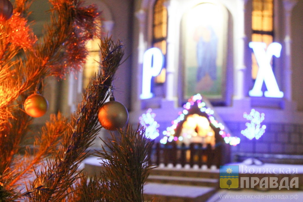     Как гадать в Рождественский сочельник: топ-13 от «Волжской правды»
