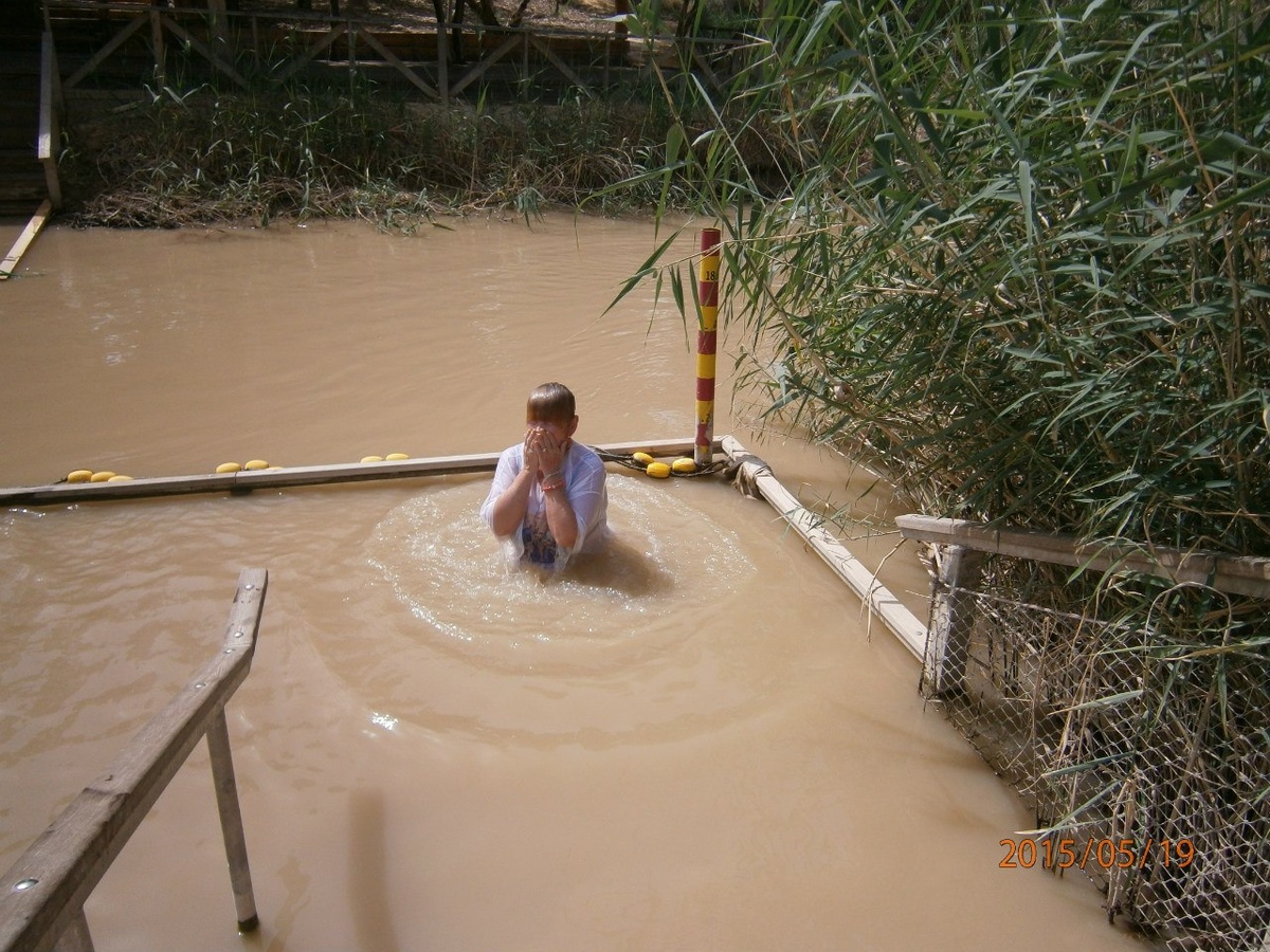 Это я. Рубашка эта где-то есть. С этим переездом из дома до сих пор не все вещи нахожу. О ней забыла совсем. А ведь еë можно надевать, когда что-то со здоровьем... Надо найти🙏
