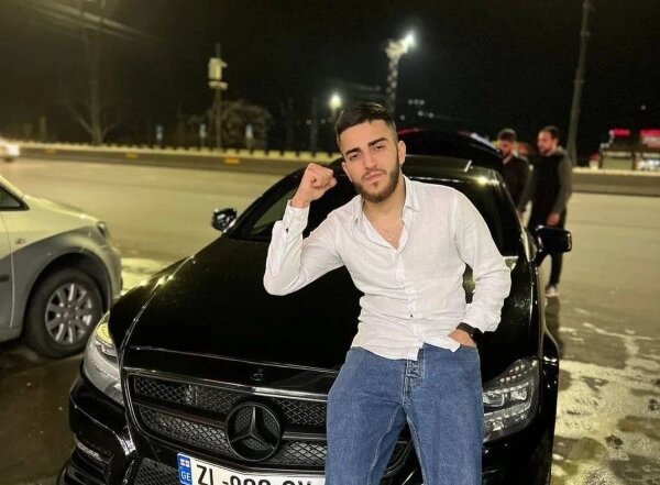 Блогер Ренат Башаев. Фото © Instagram (признан экстремистской организацией и запрещён на территории Российской Федерации)/ renatkooo