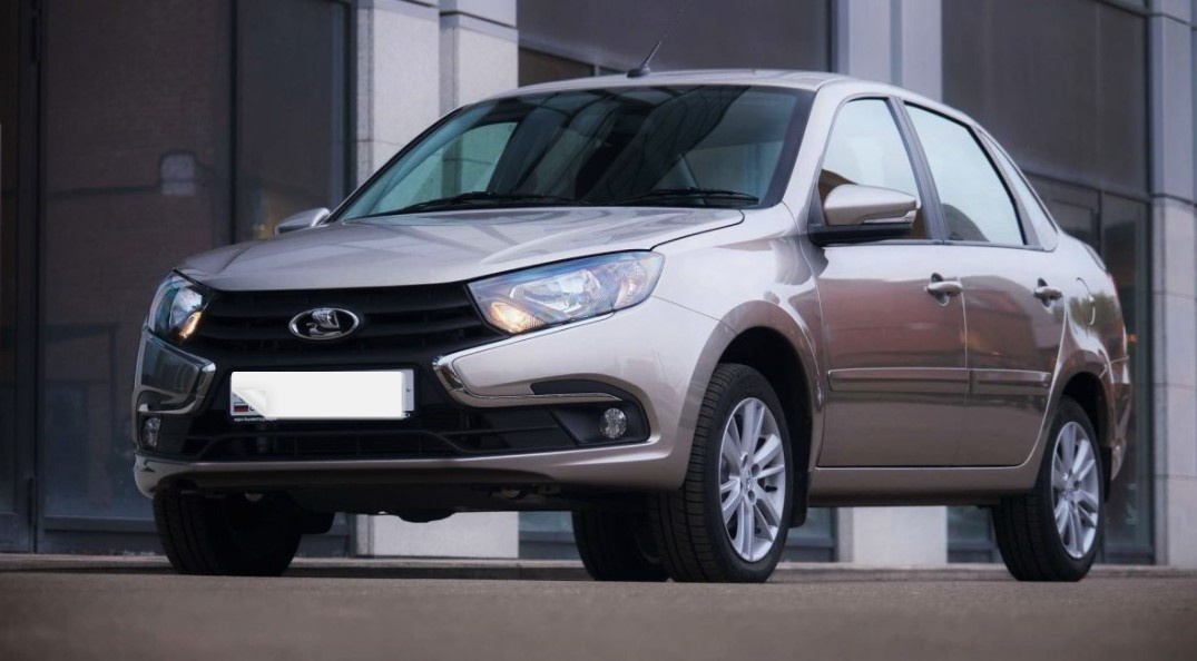 Лада Гранта.