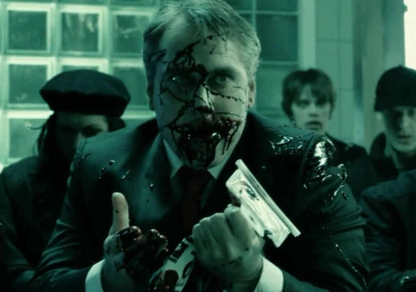 - Эта упаковка кетчупа дырявая, требую жалобную книгу!