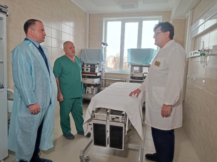     Прокурор Симферополя дает оценку санитарно-техническому состоянию больницы