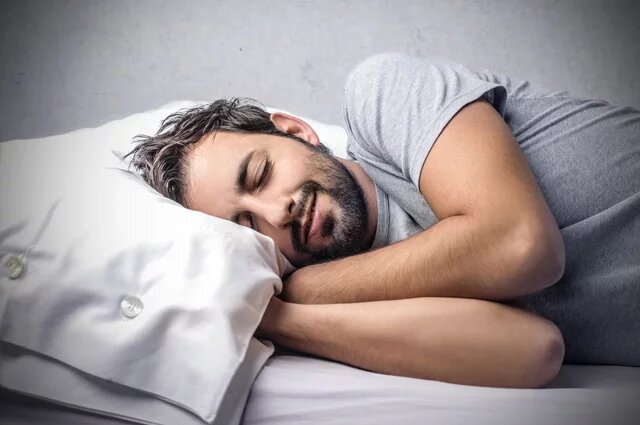    Как посчитать, сколько калорий вы сжигаете во время сна?