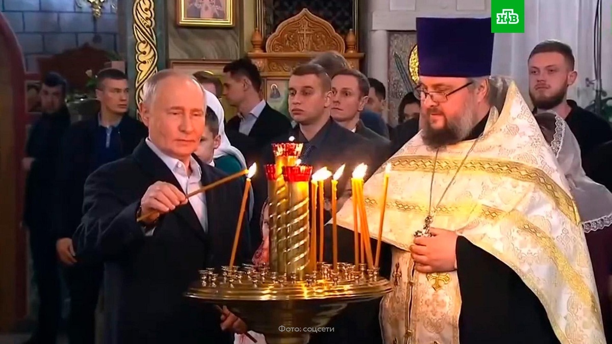    Путин встречает Рождество в храме великомученика Георгия Победоносца