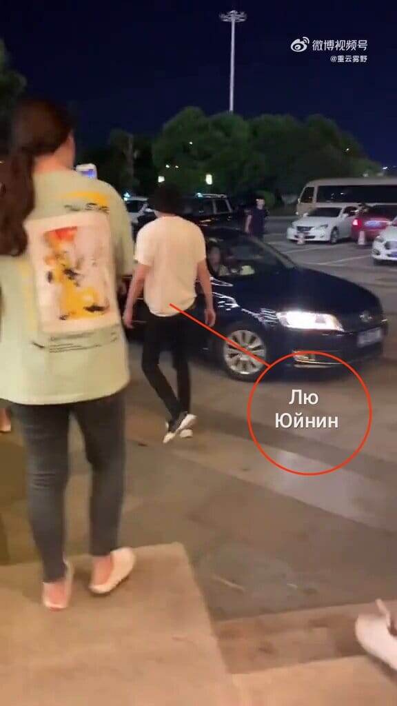 Это, чтобы вы его выделяли из толпы