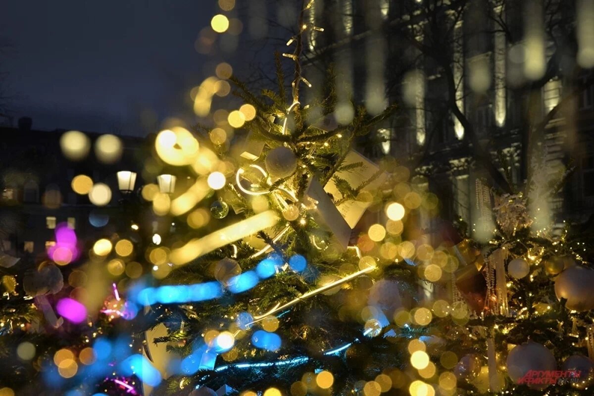    В главном храме Приморья началась рождественская служба